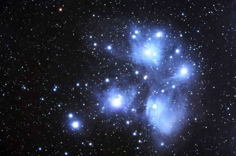 La magia del cielo stellato sul soffitto di camera tua