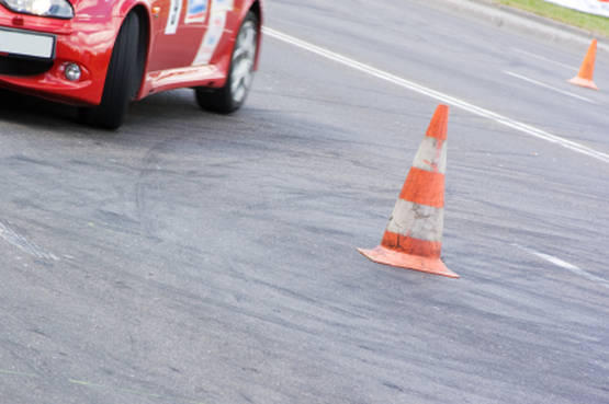 A tutto gas in completa sicurezza, con il corso di guida sportiva