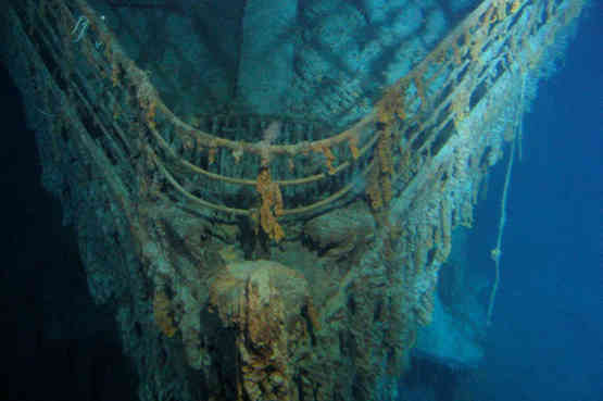 Esplorare il Titanic, a 3800 metri di profondità