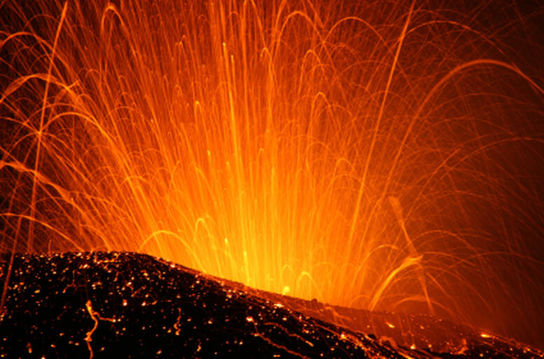 Sulla cima di un vulcano, in tutta sicurezza