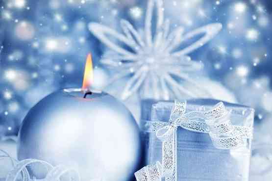 Un caldo Natale con il bagliore di una preziosa candela artigianale