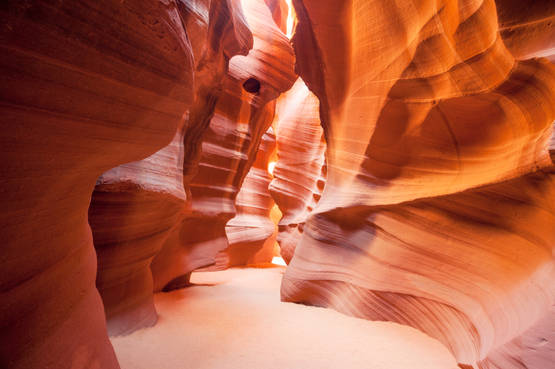 L'Antelope Canyon, il luogo dove l'acqua scorre attraverso le rocce