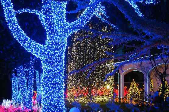 L'atmosfera incredibile della casa di Babbo Natale