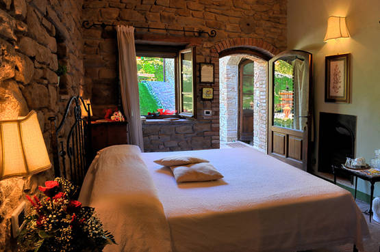 Un casale romantico tra gli splendidi paesaggi delle colline umbre