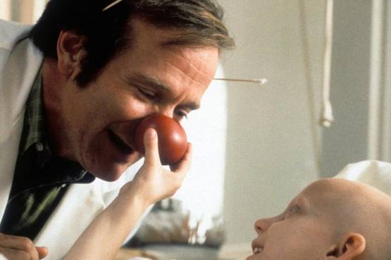 Patch Adams - Superare le rigidità degli orientamenti con la forza del sorriso