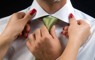 L'uomo e la sua cravatta: lo stile e il potere del maschio