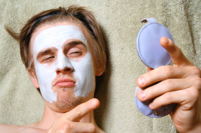 Il tronista: un re può amare solo se stesso?