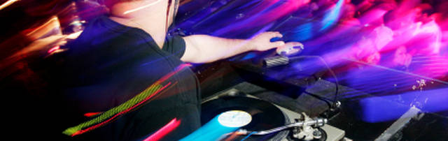 Rave party - Passare dall'adolescenza all'età adulta tramite un falso rito