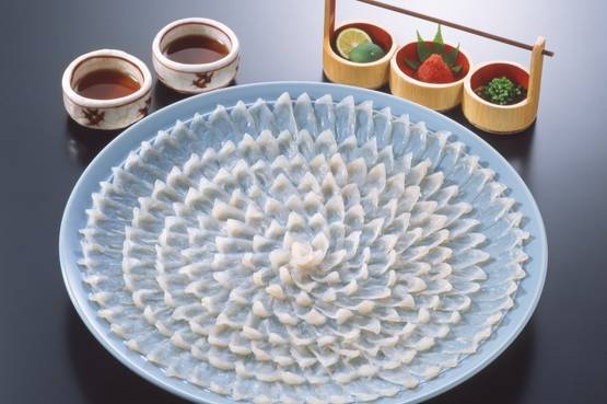 Un piatto gustoso ed esteticamente perfetto di fugu