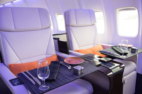 Four season private jet