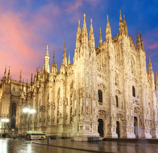 Visita Milano e scopri il Bar Luce