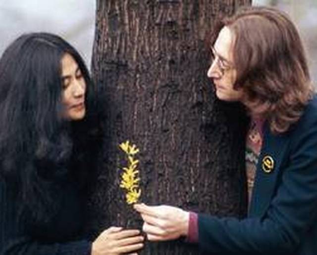 Una storia d’amore tra sognatori: John Lennon e Yoko Ono