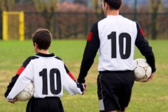 Le trappole nella famiglia - Il padre che fa giocare la sua partita al figlio