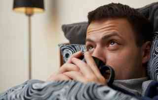 Ti ammali spesso nel week-end? Perché il rientro a casa è così problematico?